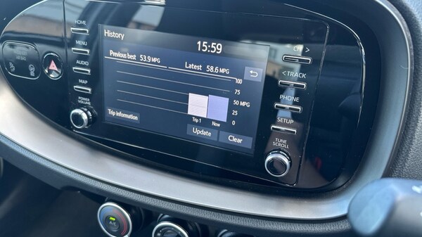 Used Toyota Aygo X 2023 for sale - 75992798: Photo 32
