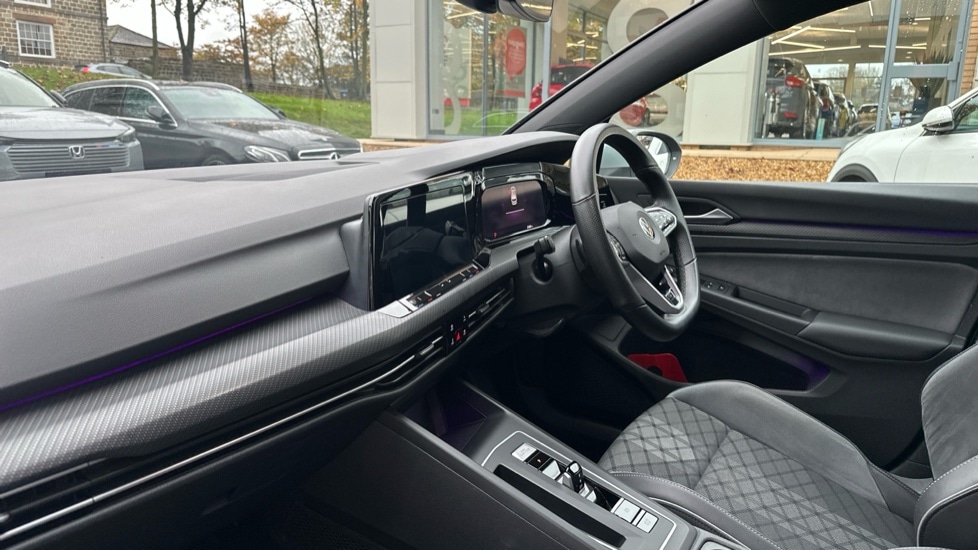 Used Volkswagen Golf 2021 for sale - 76872928: Photo 10