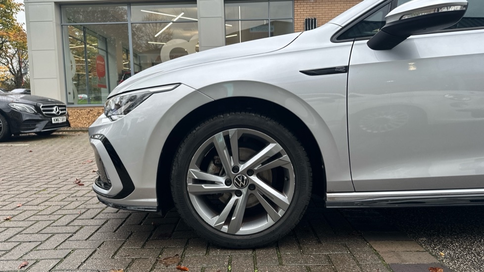 Used Volkswagen Golf 2021 for sale - 76872928: Photo 17