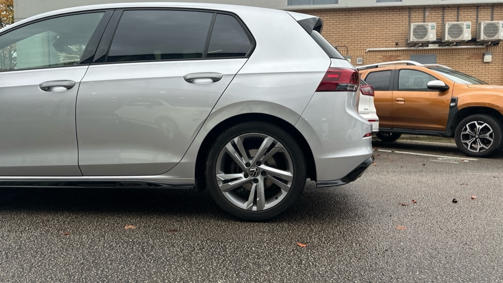 Used Volkswagen Golf 2021 for sale - 76872928: Photo 18