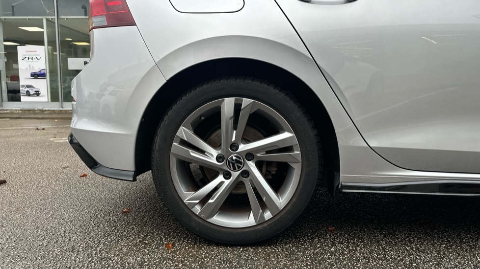 Used Volkswagen Golf 2021 for sale - 76872928: Photo 19