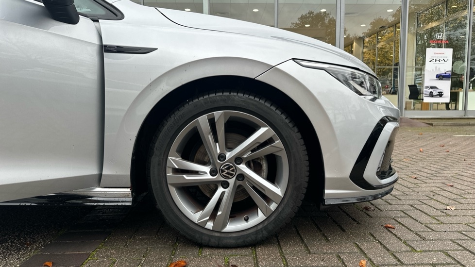 Used Volkswagen Golf 2021 for sale - 76872928: Photo 20