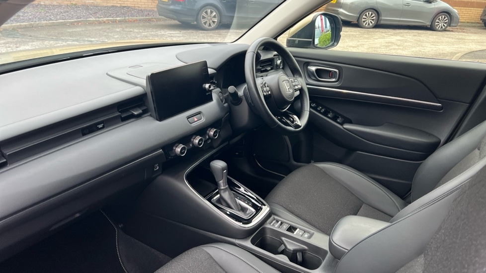 Used Honda HR-V 2023 for sale - 76874093: Photo 2