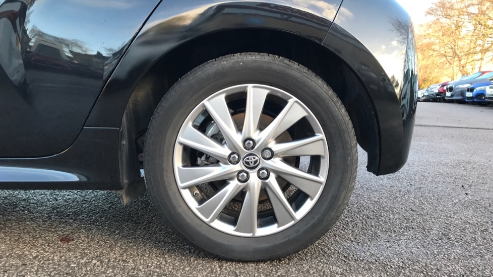 Used Toyota Yaris 2023 for sale - 76872848: Photo 18