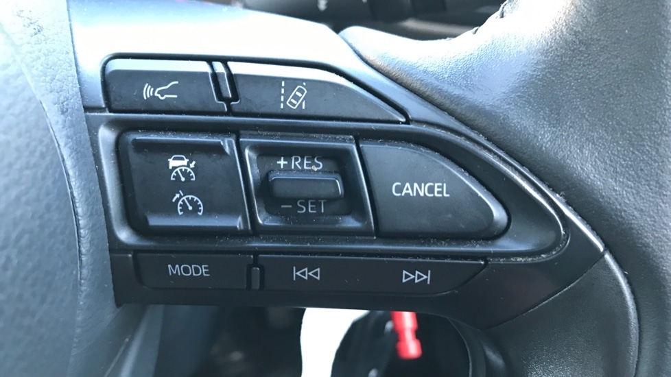 Used Toyota Yaris 2023 for sale - 76872848: Photo 24