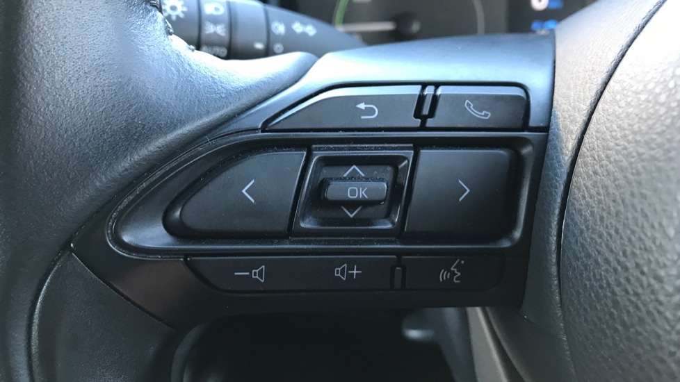 Used Toyota Yaris 2023 for sale - 76872848: Photo 25