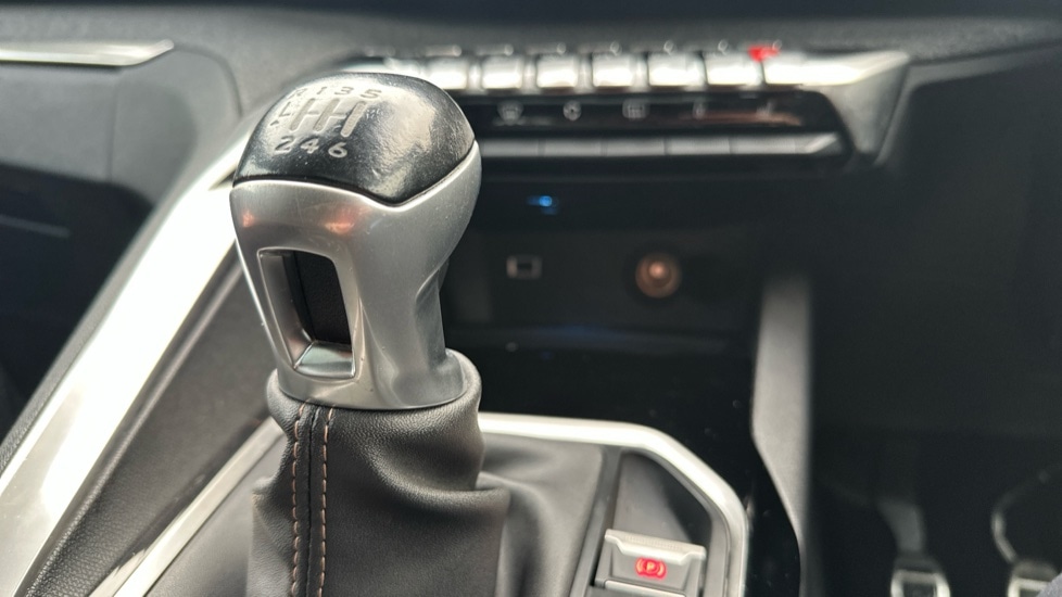 Used Peugeot 3008 2019 for sale - 76873618: Photo 30