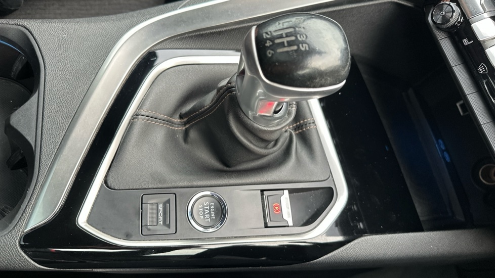 Used Peugeot 3008 2019 for sale - 76873618: Photo 31