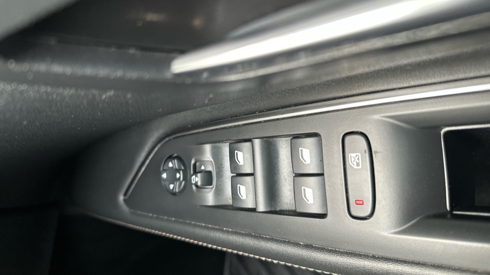 Used Peugeot 3008 2019 for sale - 76873618: Photo 32