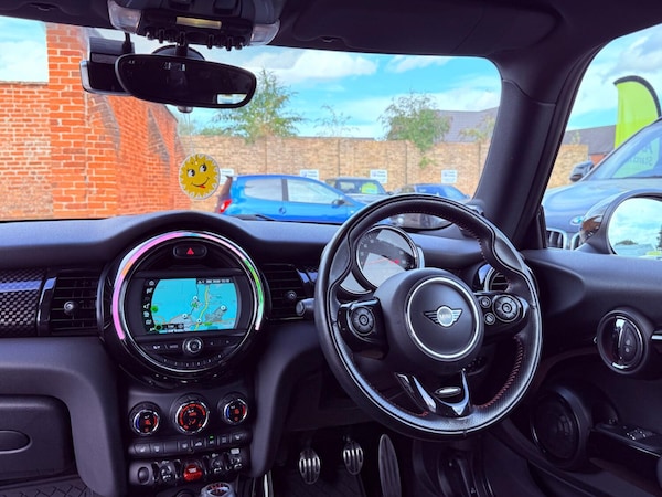 Used MINI Hatch 2019 for sale - 75266570: Photo 2