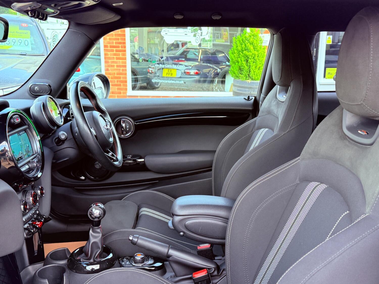 Used MINI Hatch 2019 for sale - 75266570: Photo 32