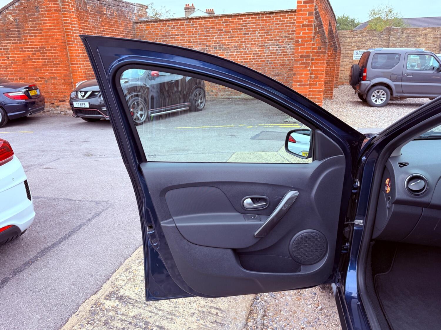 Used Dacia Sandero Stepway 2016 for sale - 76317451: Photo 23