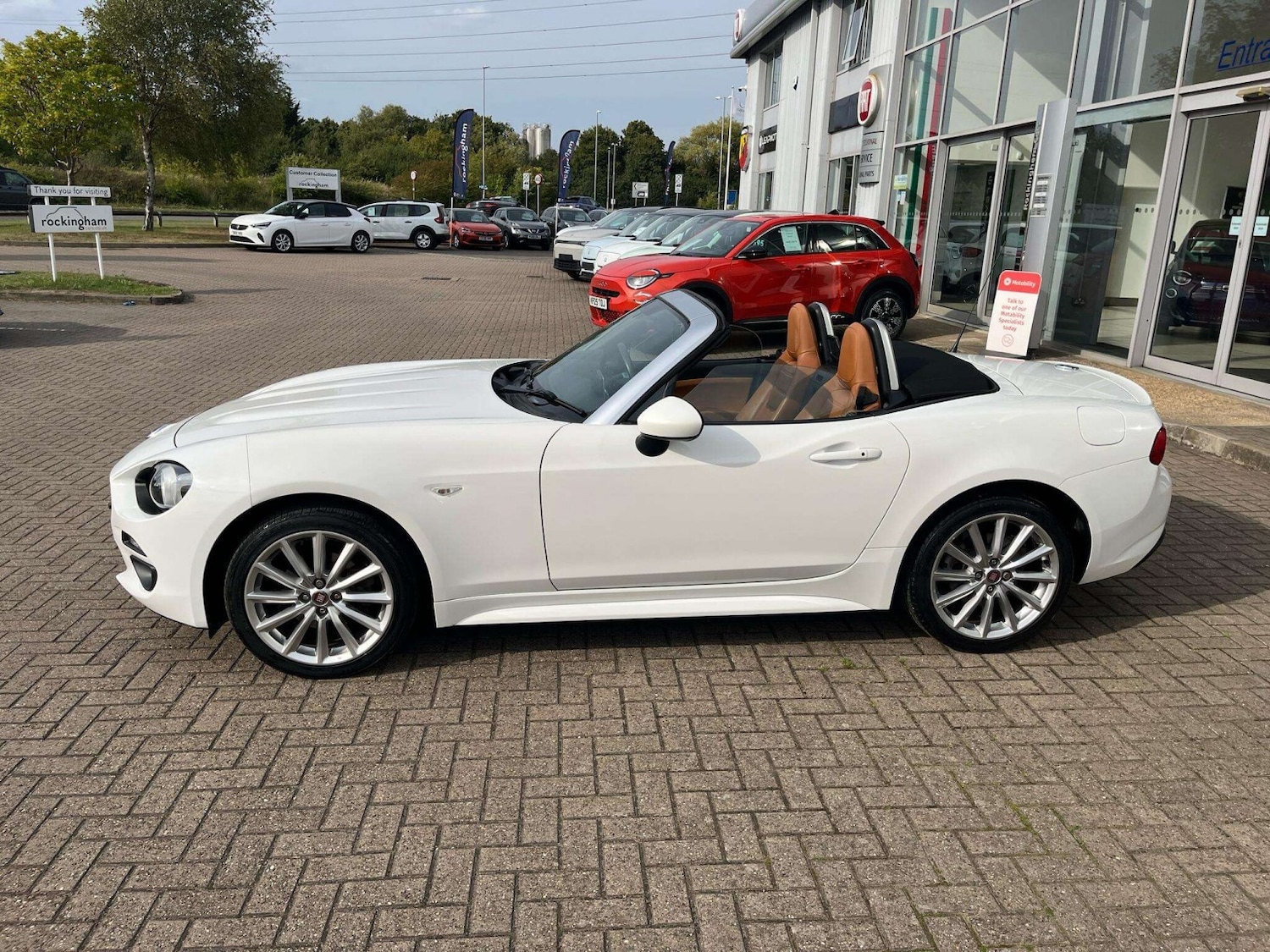Used Fiat 124 Spider 2017 for sale - 76510987: Photo 9