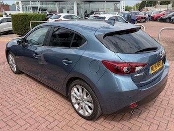 Used Mazda Mazda3 2016 for sale - 78770143: Photo