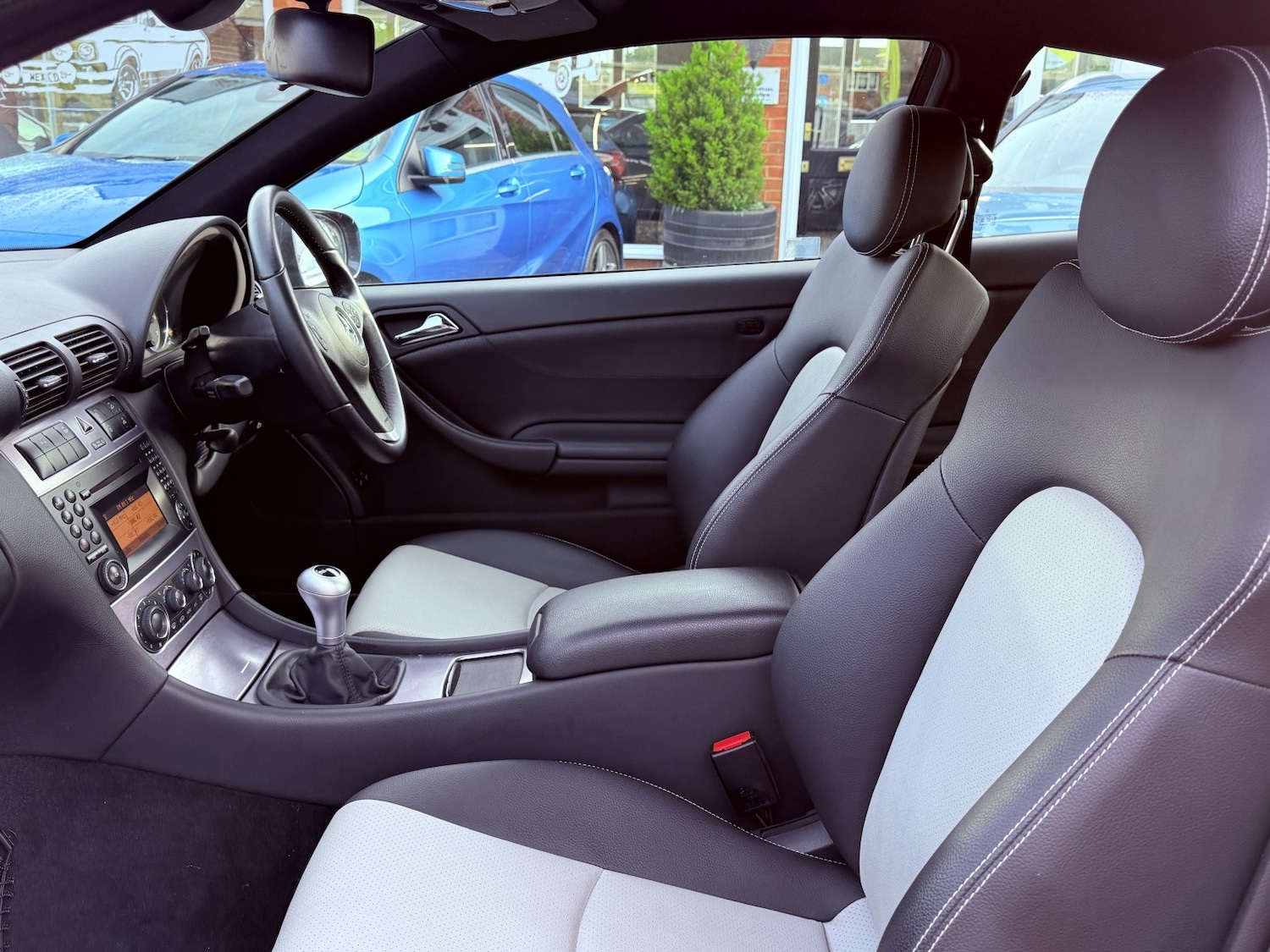 Used Mercedes-Benz CLC Class 2010 for sale - 76605645: Photo 9