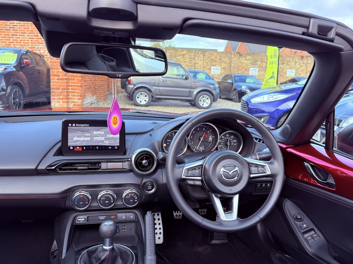 Used Mazda MX-5 2019 for sale - 76347201: Photo 2