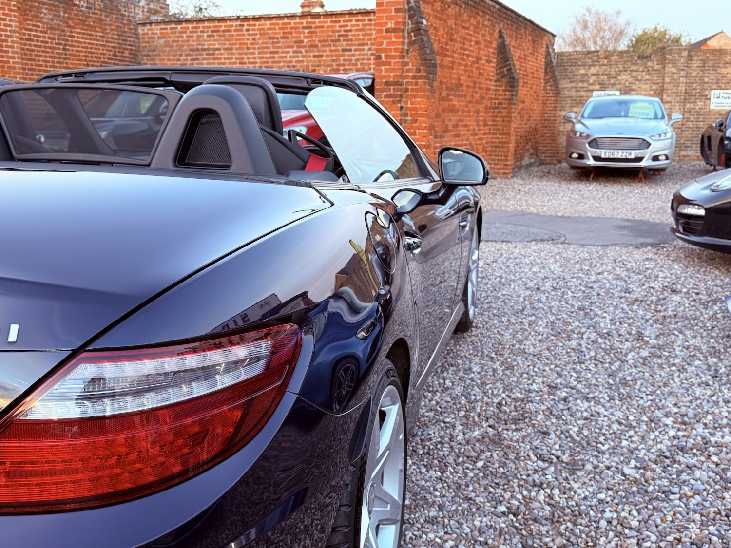 Used Mercedes-Benz SLK 2014 for sale - 76605948: Photo 15