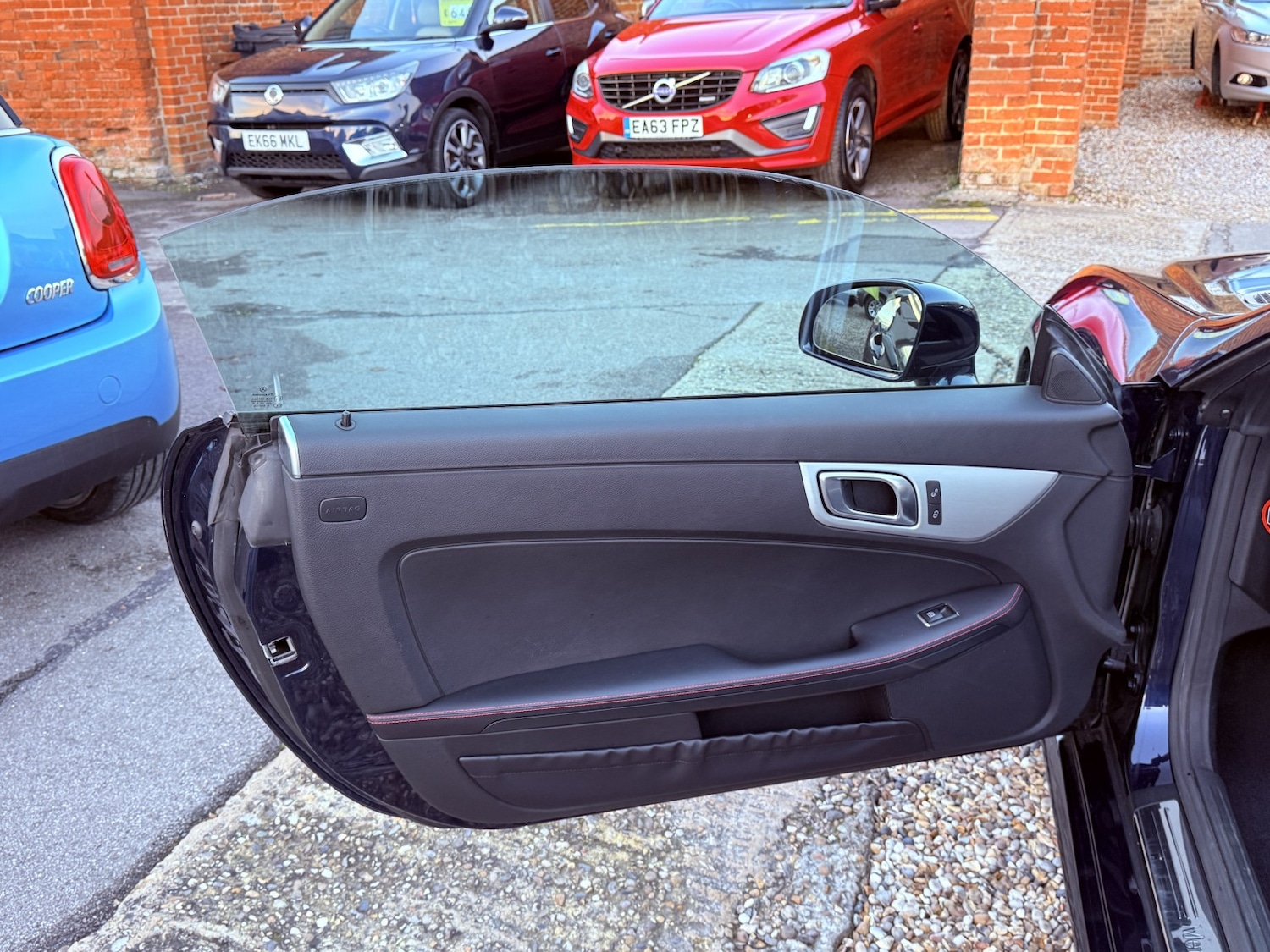 Used Mercedes-Benz SLK 2014 for sale - 76605948: Photo 21