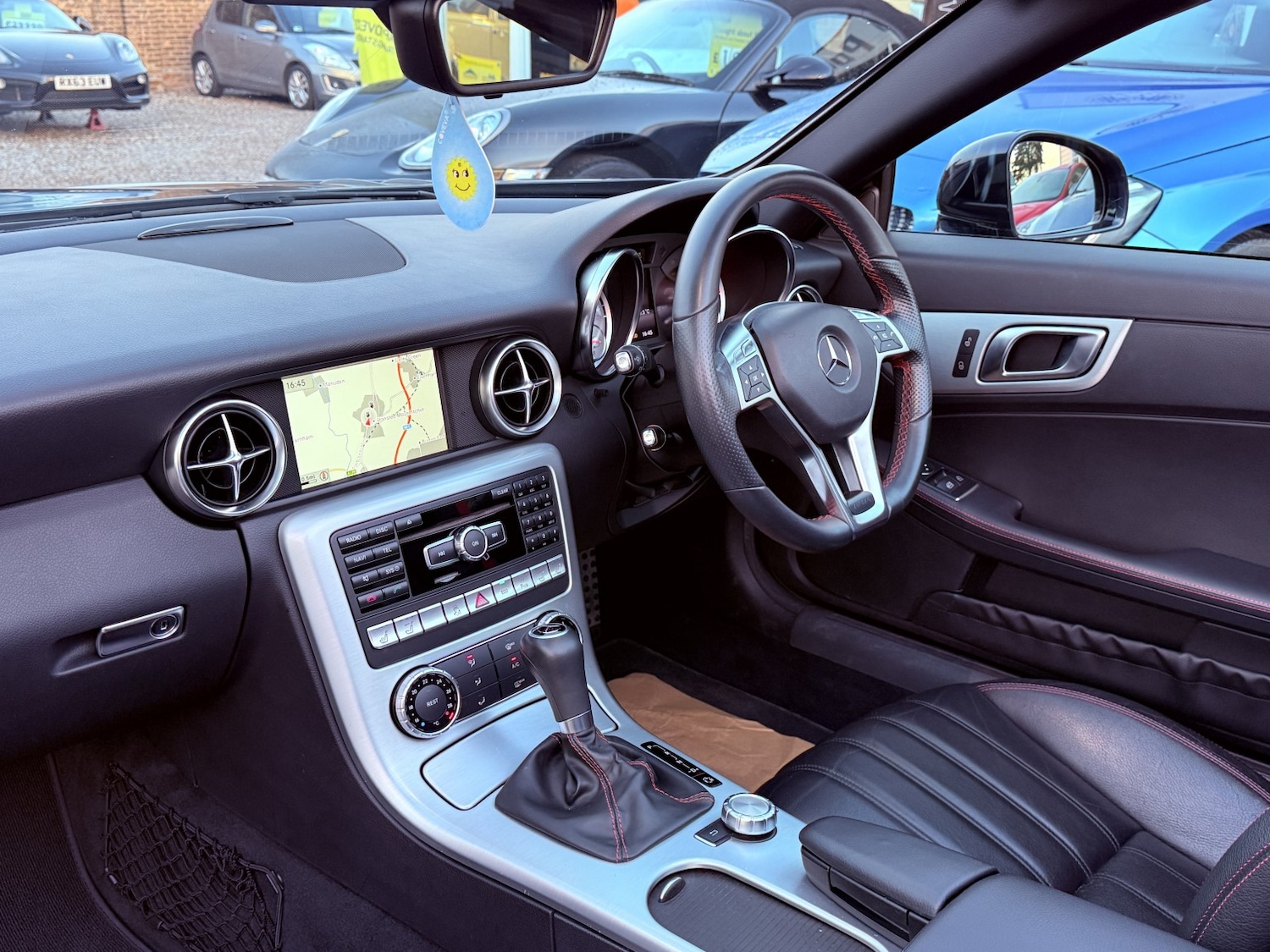 Used Mercedes-Benz SLK 2014 for sale - 76605948: Photo 23