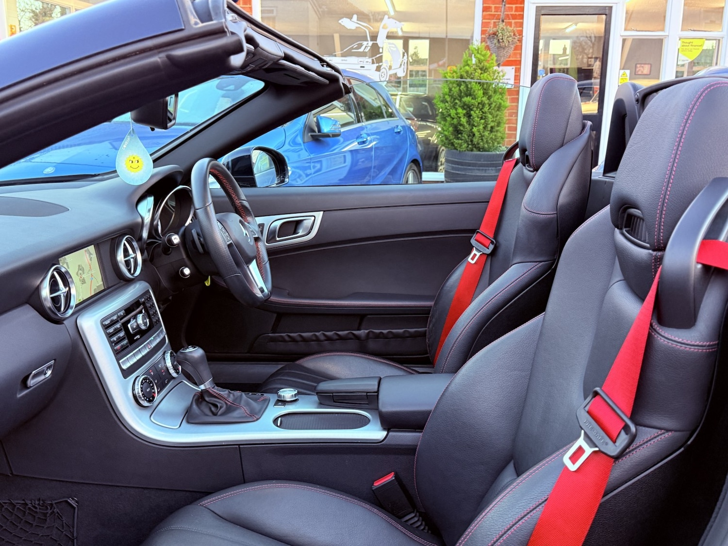 Used Mercedes-Benz SLK 2014 for sale - 76605948: Photo 24