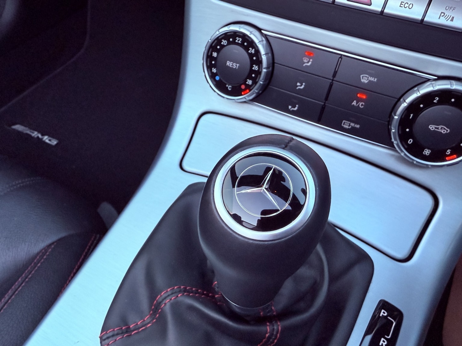 Used Mercedes-Benz SLK 2014 for sale - 76605948: Photo 33