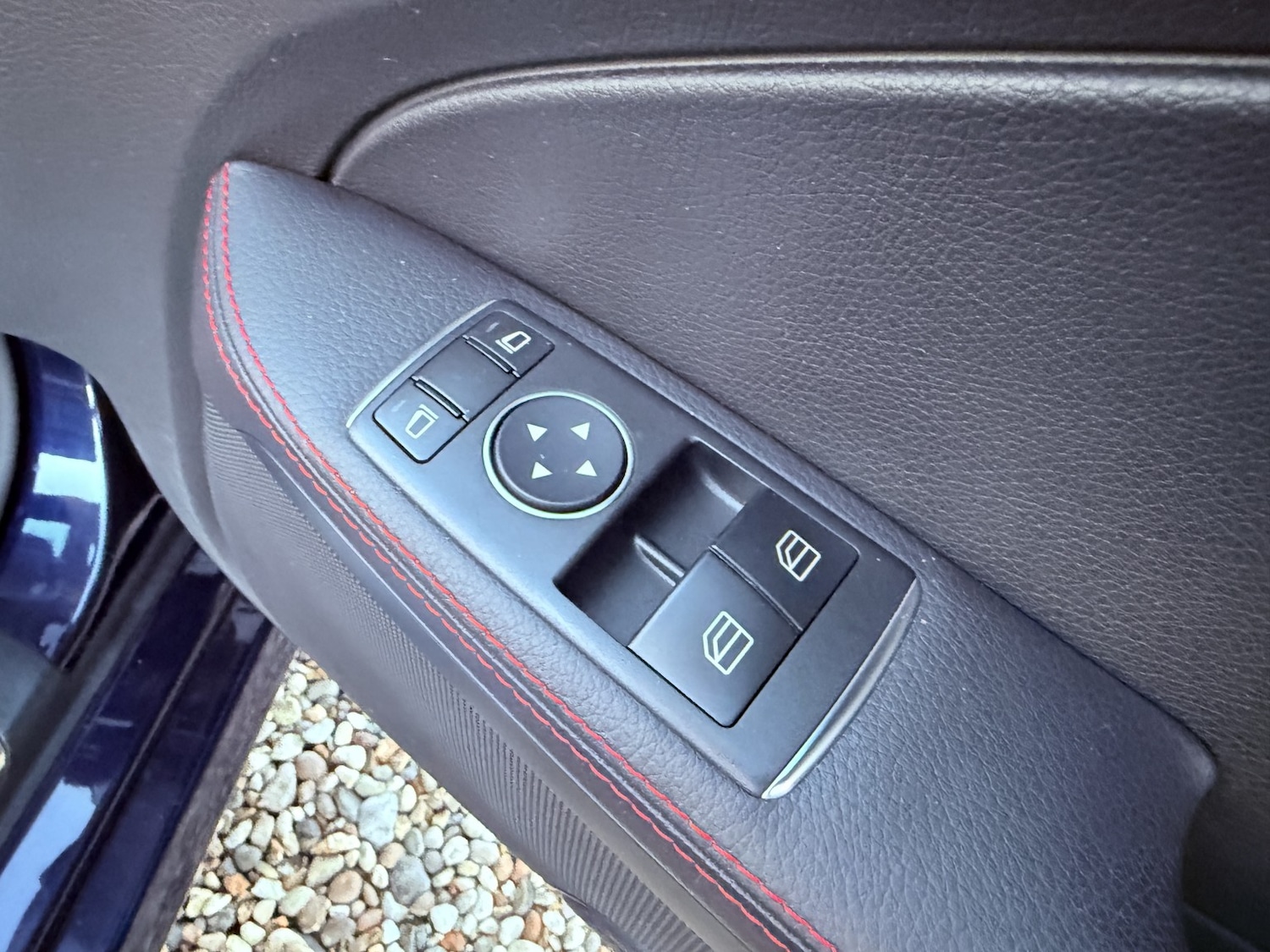 Used Mercedes-Benz SLK 2014 for sale - 76605948: Photo 40