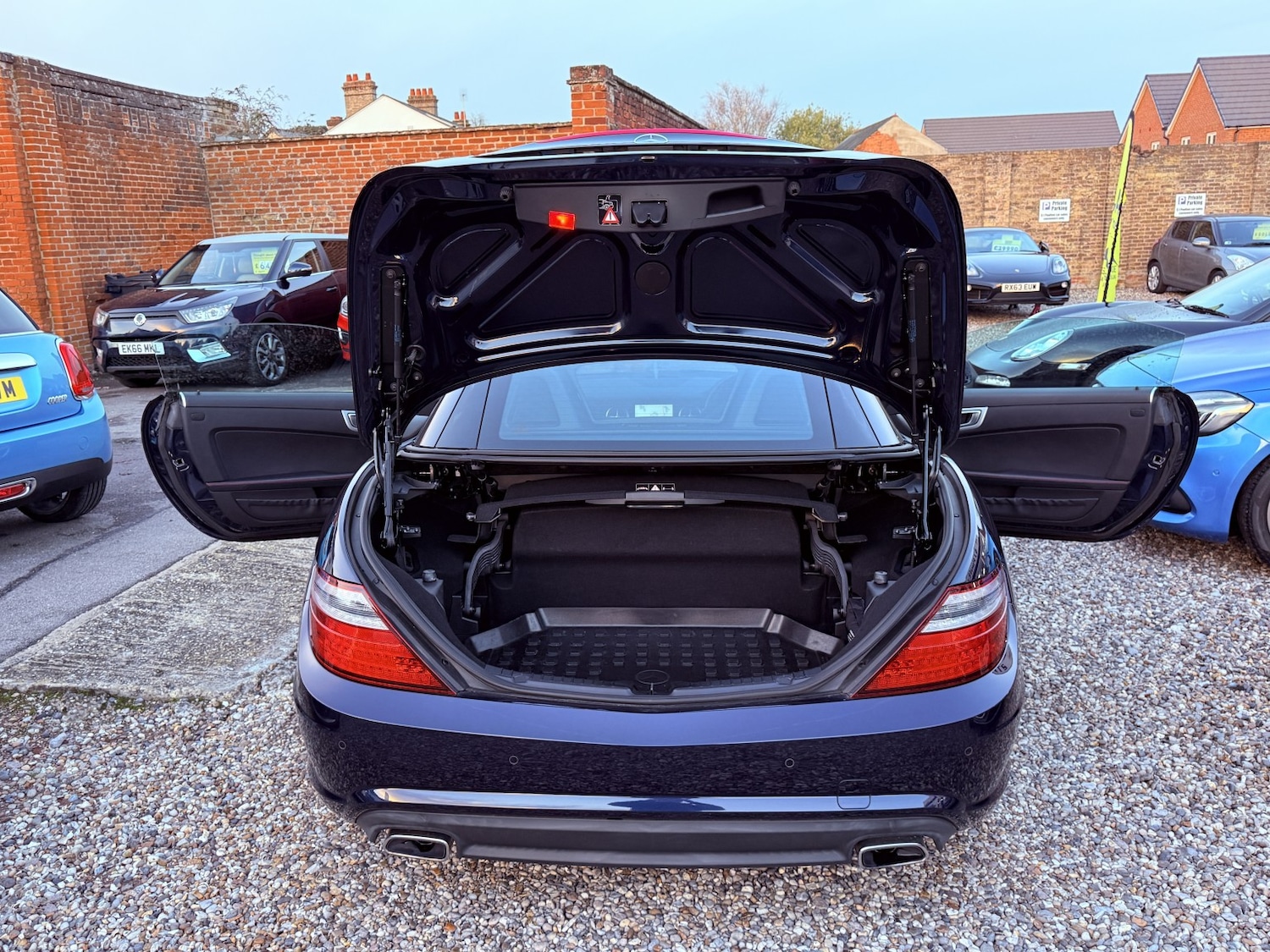 Used Mercedes-Benz SLK 2014 for sale - 76605948: Photo 49