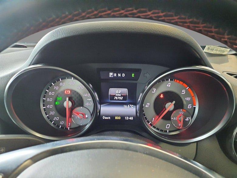 Used Mercedes-Benz SLK 2014 for sale - 76605948: Photo 8