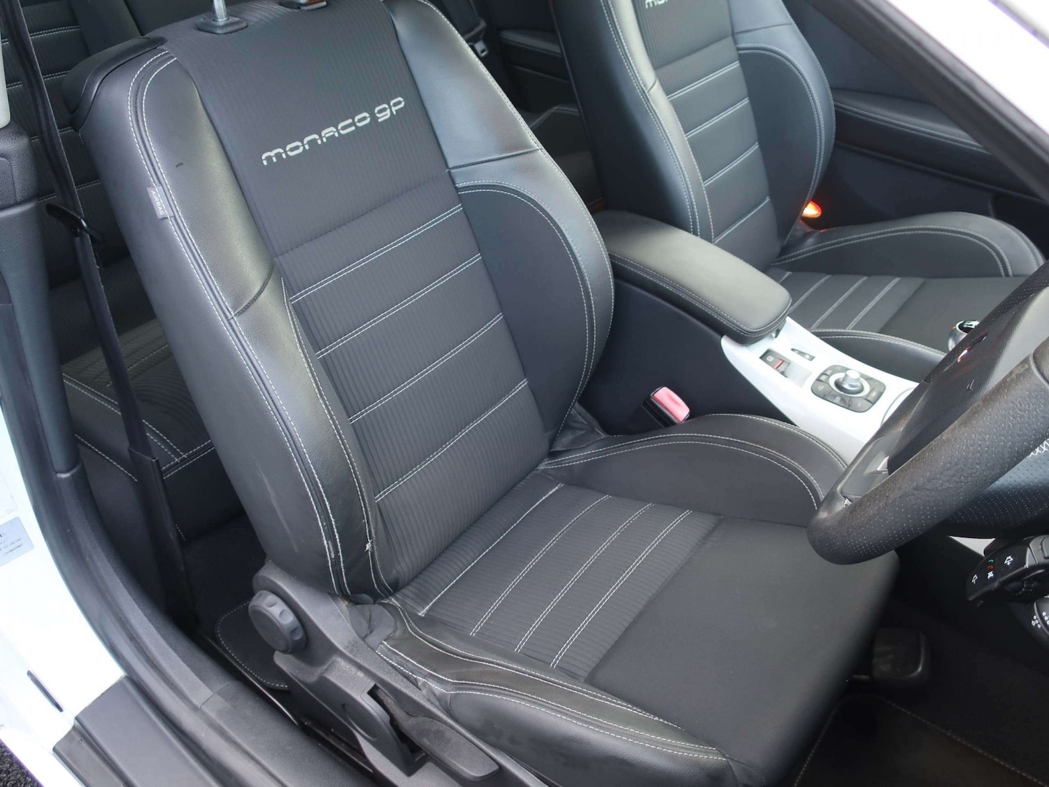 Used Renault Laguna 2011 for sale - 77008120: Photo 18