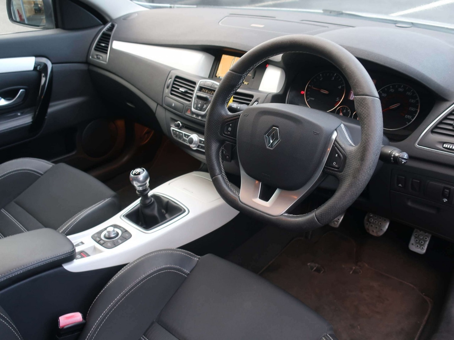 Used Renault Laguna 2011 for sale - 77008120: Photo 19