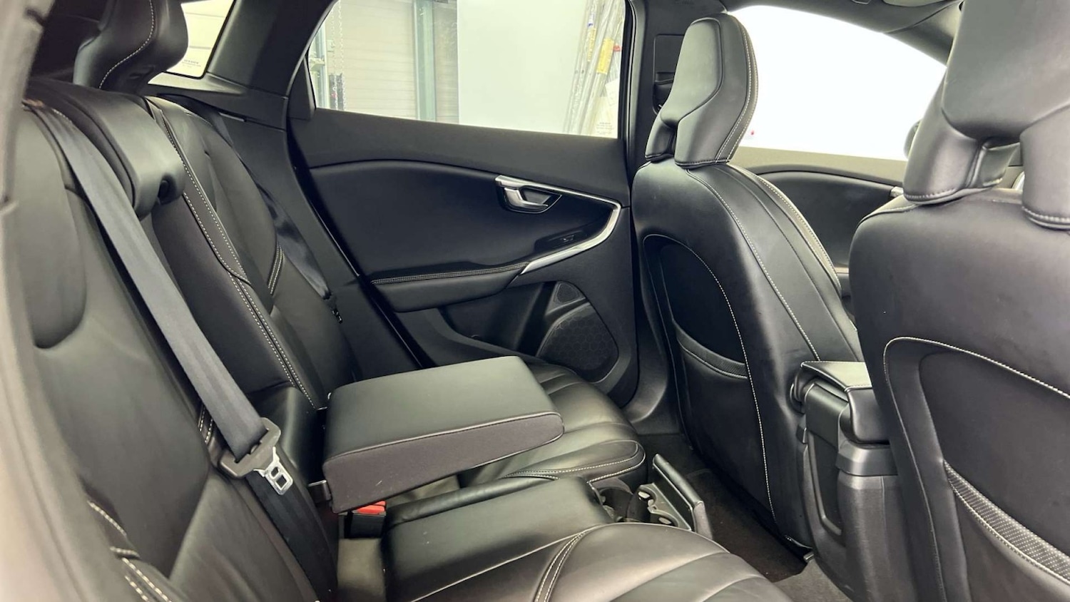 Used Volvo V40 2017 for sale - 77931266: Photo 18