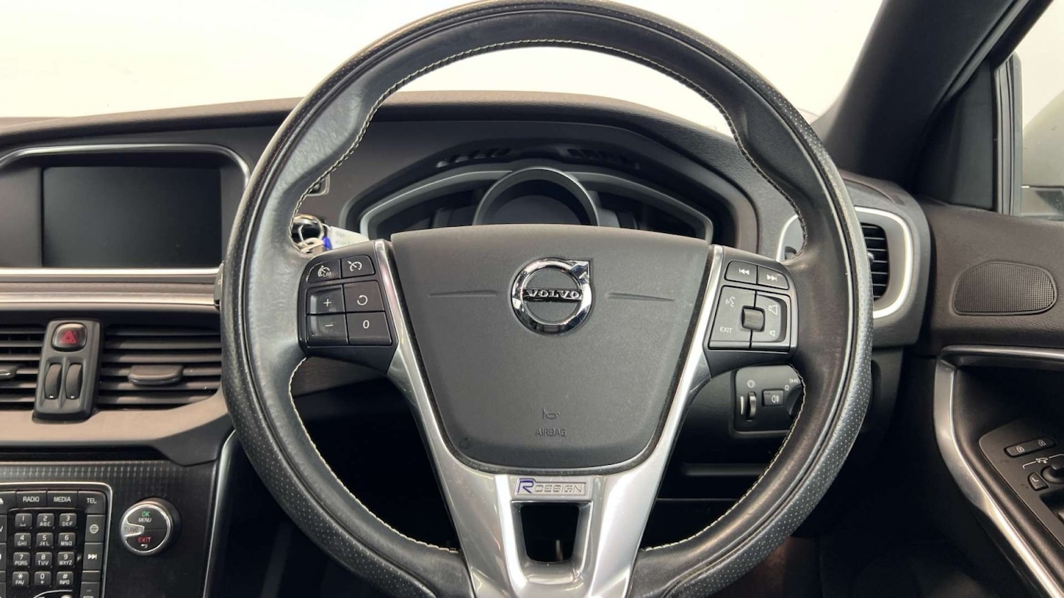 Used Volvo V40 2017 for sale - 77931266: Photo 22