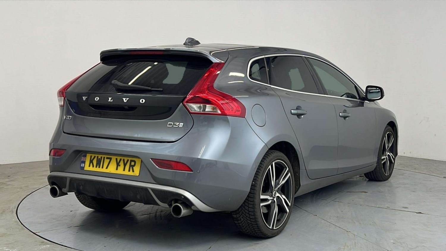 Used Volvo V40 2017 for sale - 77931266: Photo 6