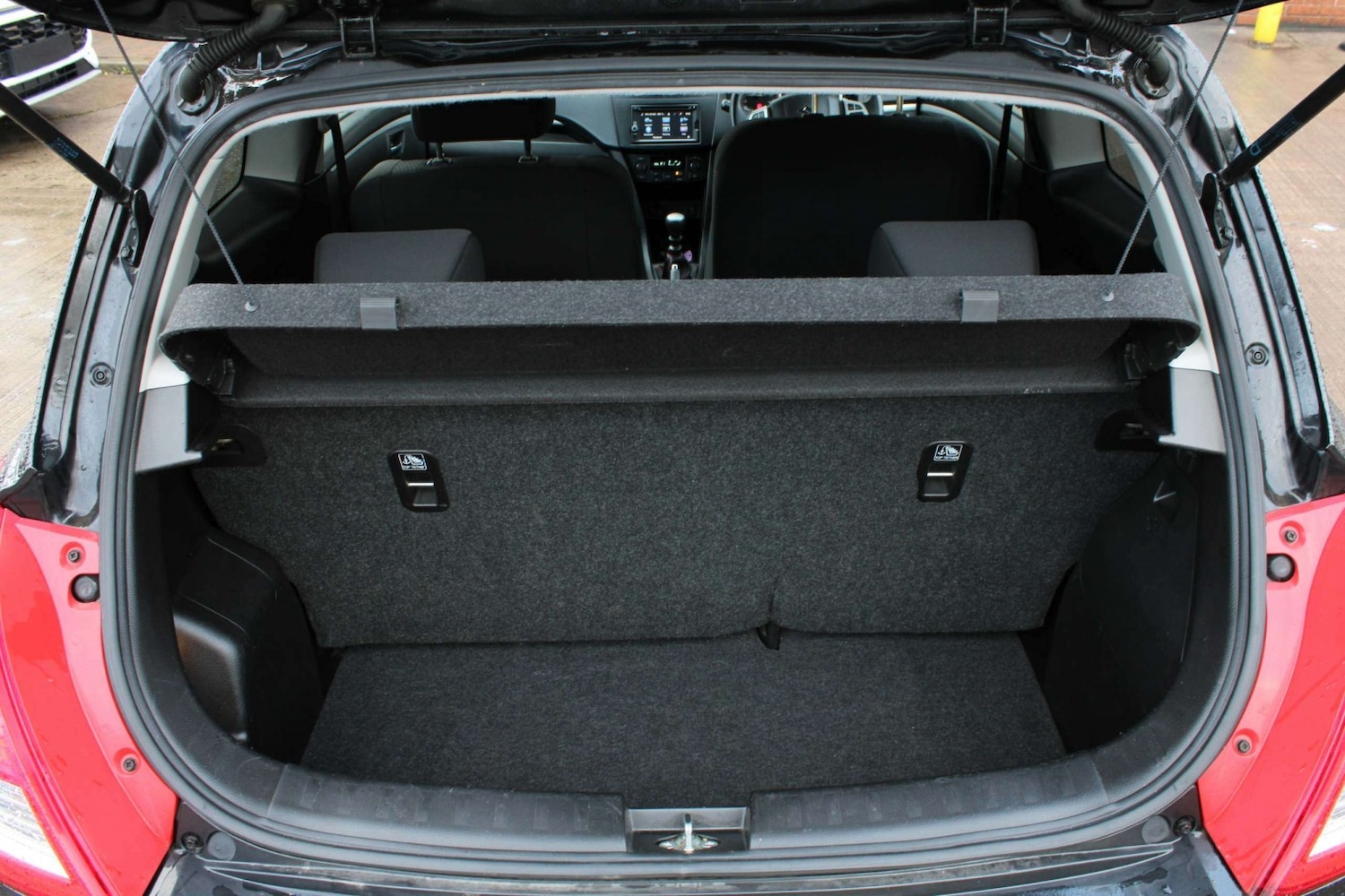 Used Suzuki Swift 2016 for sale - 76741378: Photo 37