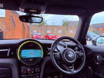 Used MINI Hatch 2018 for sale - 75124432: Photo