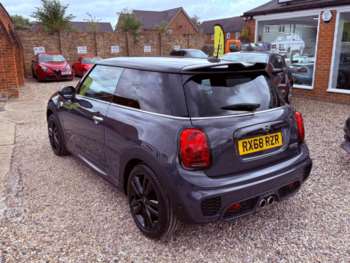 Used MINI Hatch 2018 for sale - 75124432: Photo