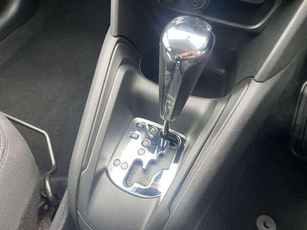 Used Peugeot 208 2015 for sale - 76305642: Photo 21