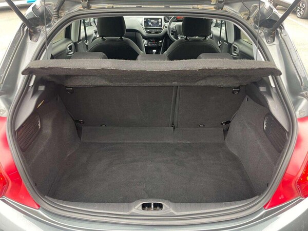 Used Peugeot 208 2015 for sale - 76305642: Photo 27