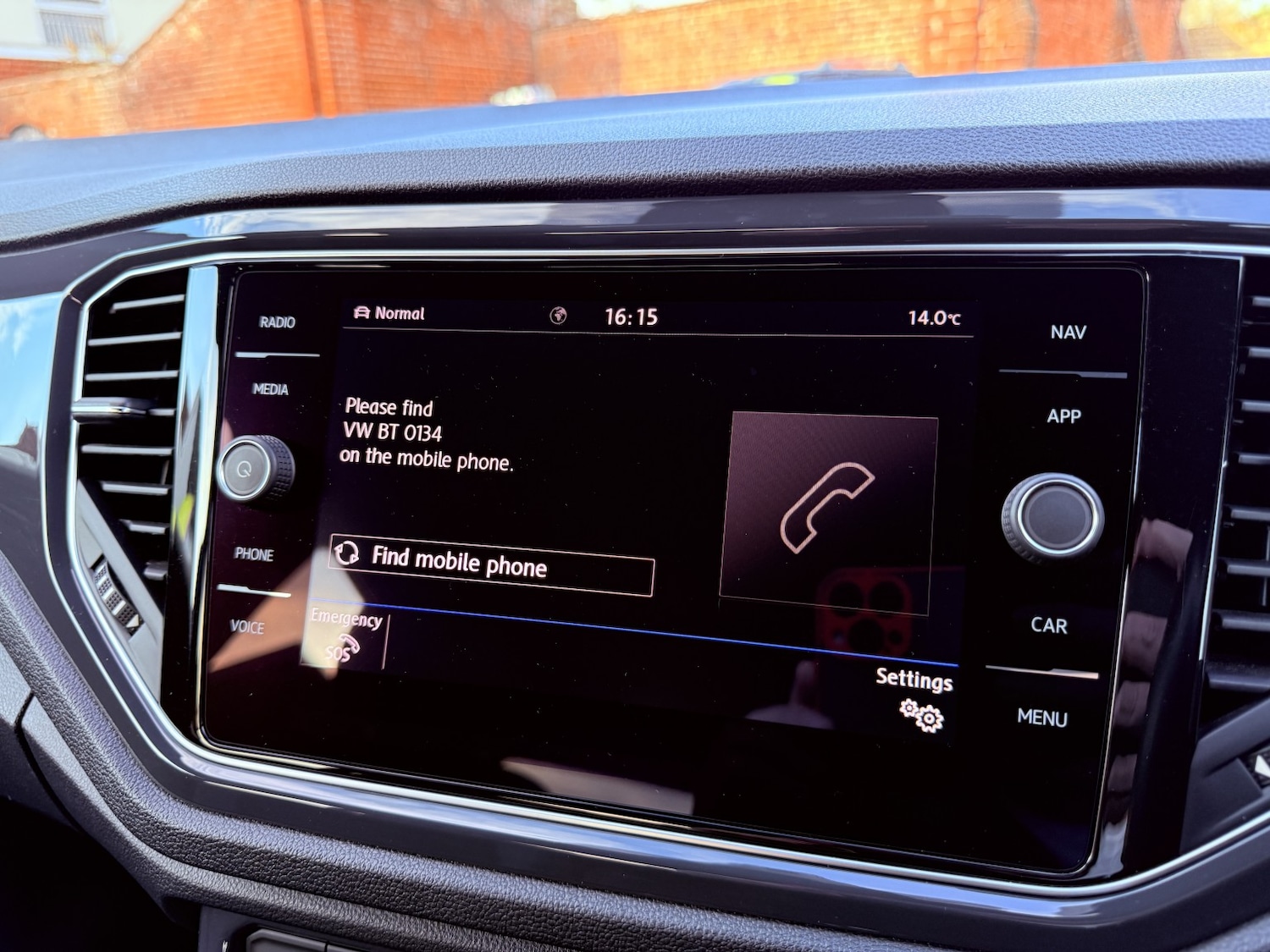 Used Volkswagen T-Roc 2018 for sale - 76358107: Photo 30