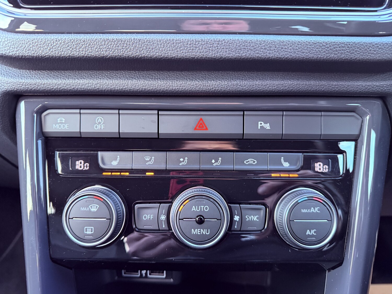 Used Volkswagen T-Roc 2018 for sale - 76358107: Photo 37