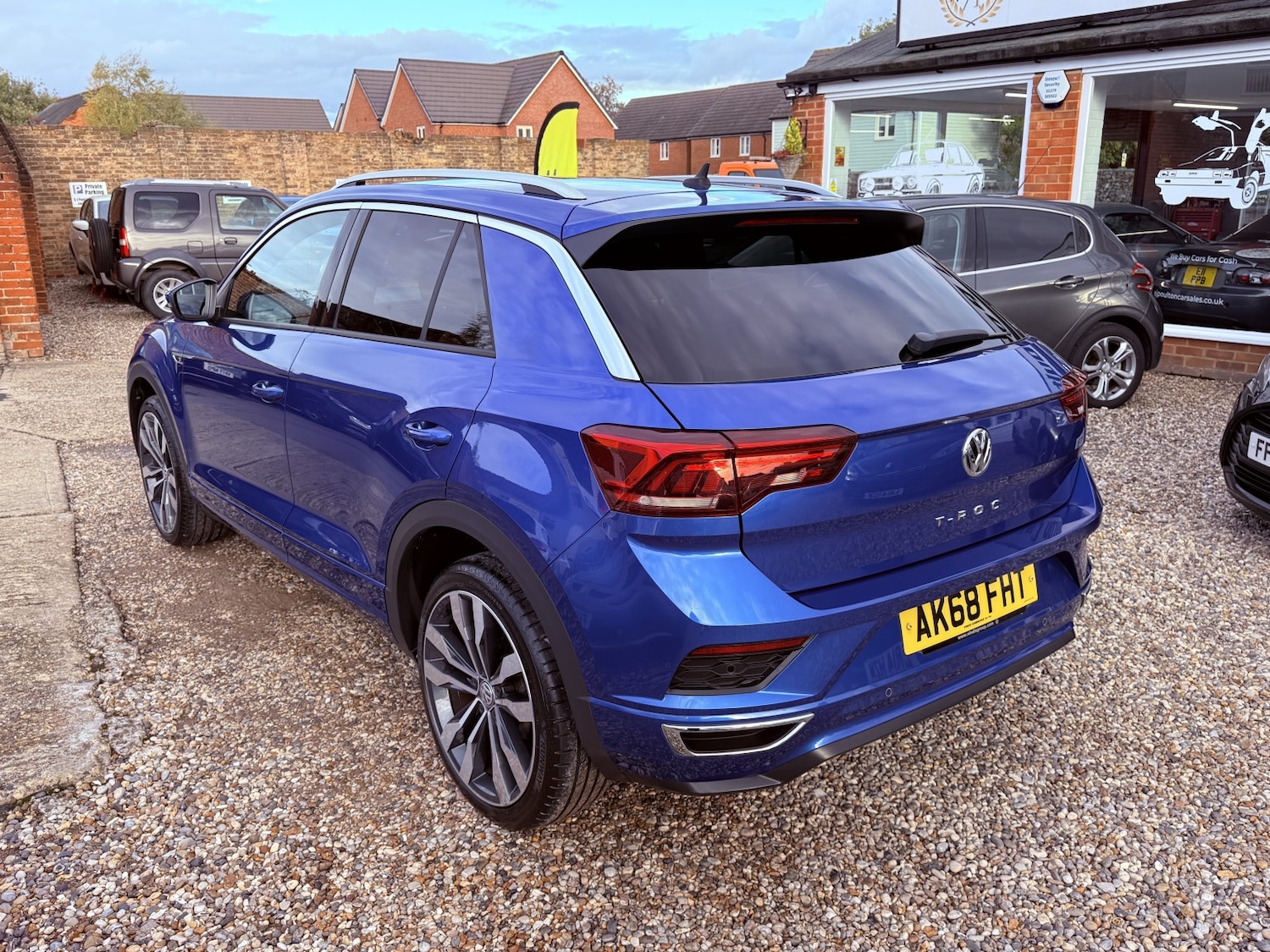 Used Volkswagen T-Roc 2018 for sale - 76358107: Photo 4