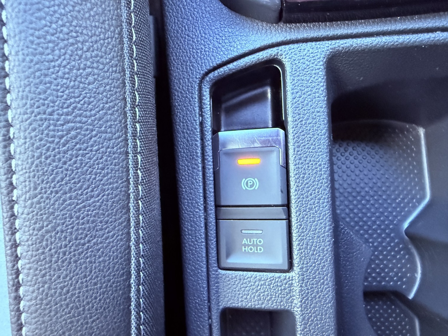 Used Volkswagen T-Roc 2018 for sale - 76358107: Photo 41