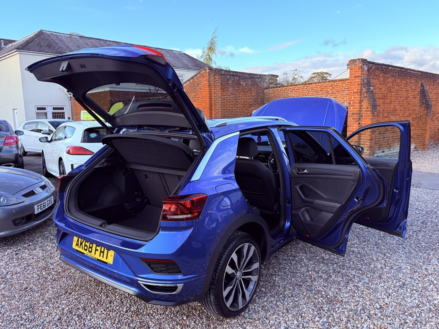 Used Volkswagen T-Roc 2018 for sale - 76358107: Photo 63