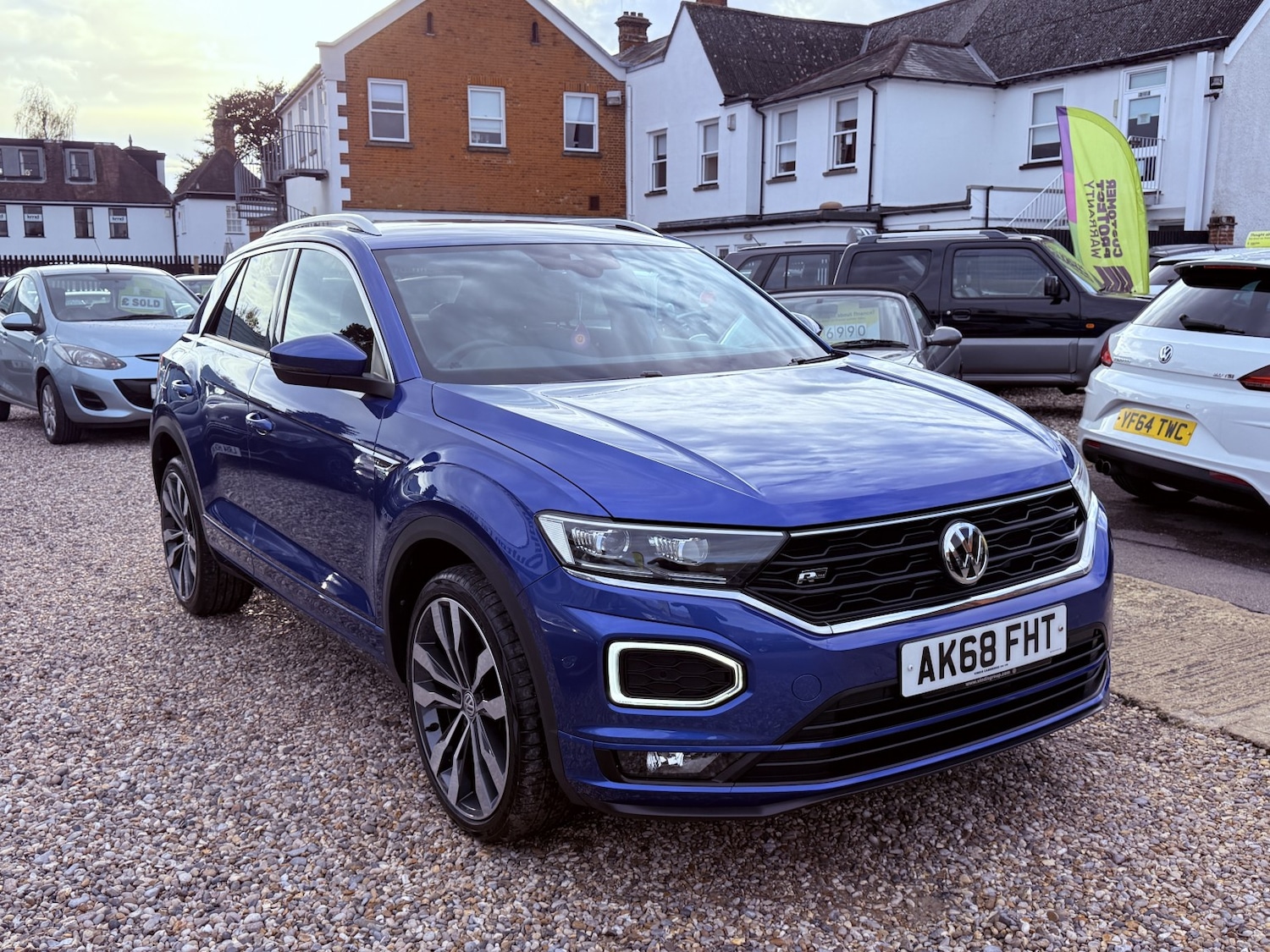 Used Volkswagen T-Roc 2018 for sale - 76358107: Photo 8
