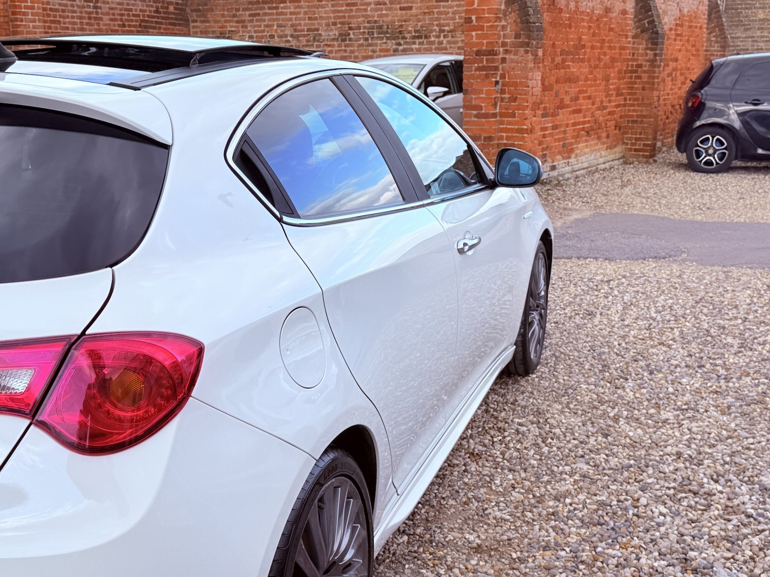 Used Alfa Romeo Giulietta 2011 for sale - 77836815: Photo 20