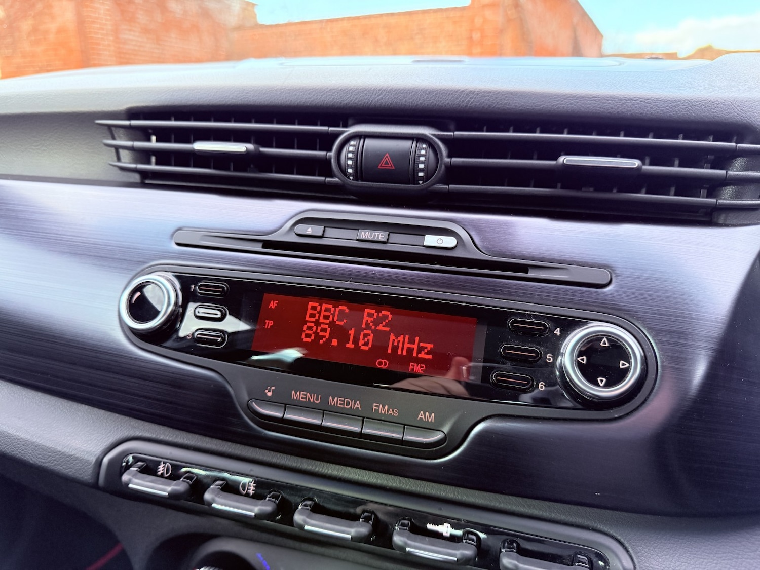 Used Alfa Romeo Giulietta 2011 for sale - 77836815: Photo 34