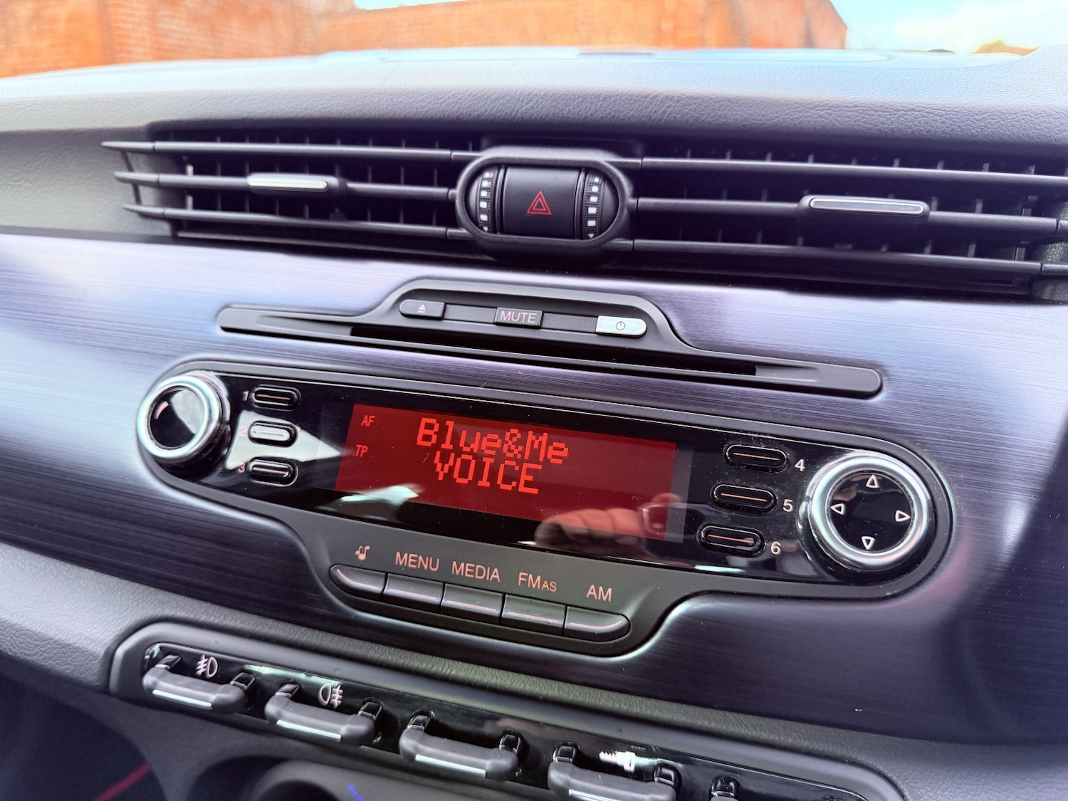 Used Alfa Romeo Giulietta 2011 for sale - 77836815: Photo 35