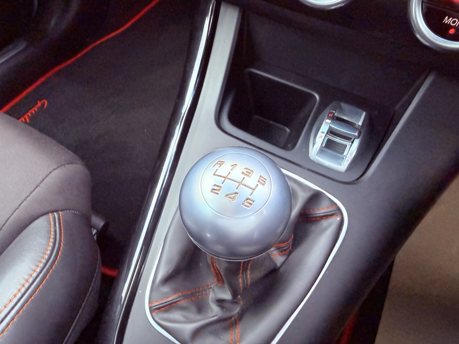 Used Alfa Romeo Giulietta 2011 for sale - 77836815: Photo 37