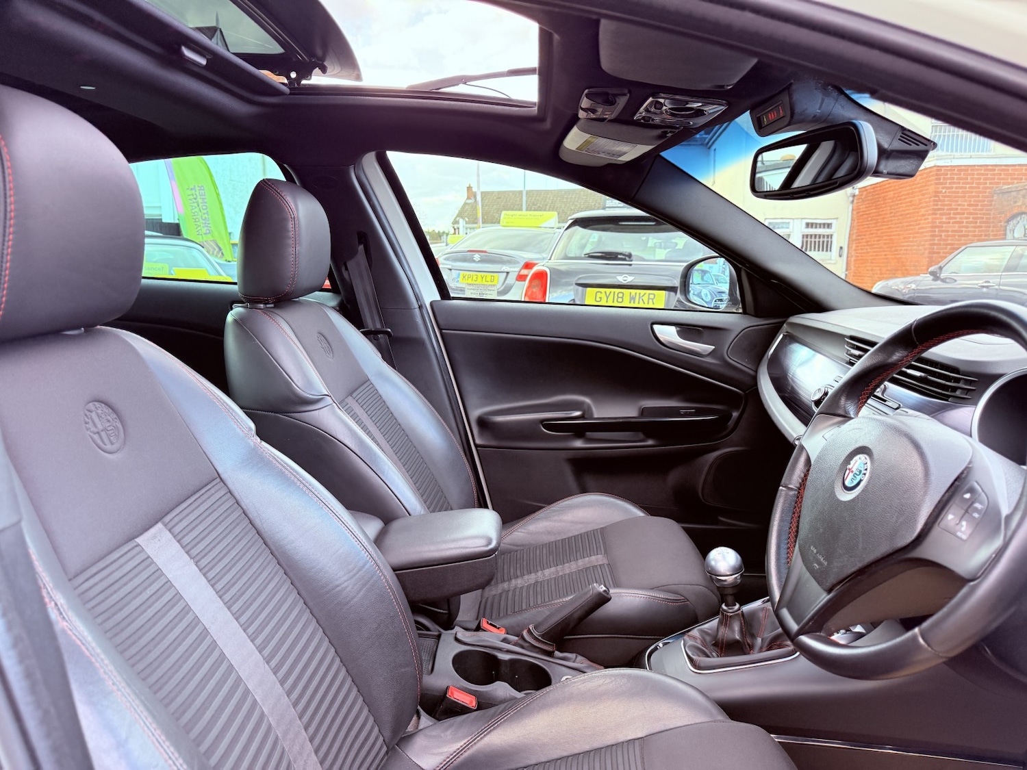 Used Alfa Romeo Giulietta 2011 for sale - 77836815: Photo 48