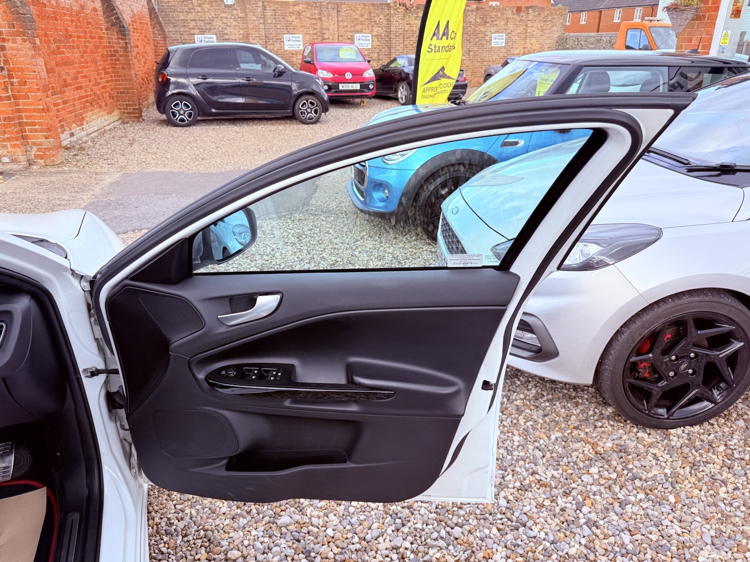 Used Alfa Romeo Giulietta 2011 for sale - 77836815: Photo 51